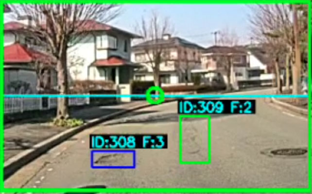 道路損傷箇所の検出画像
