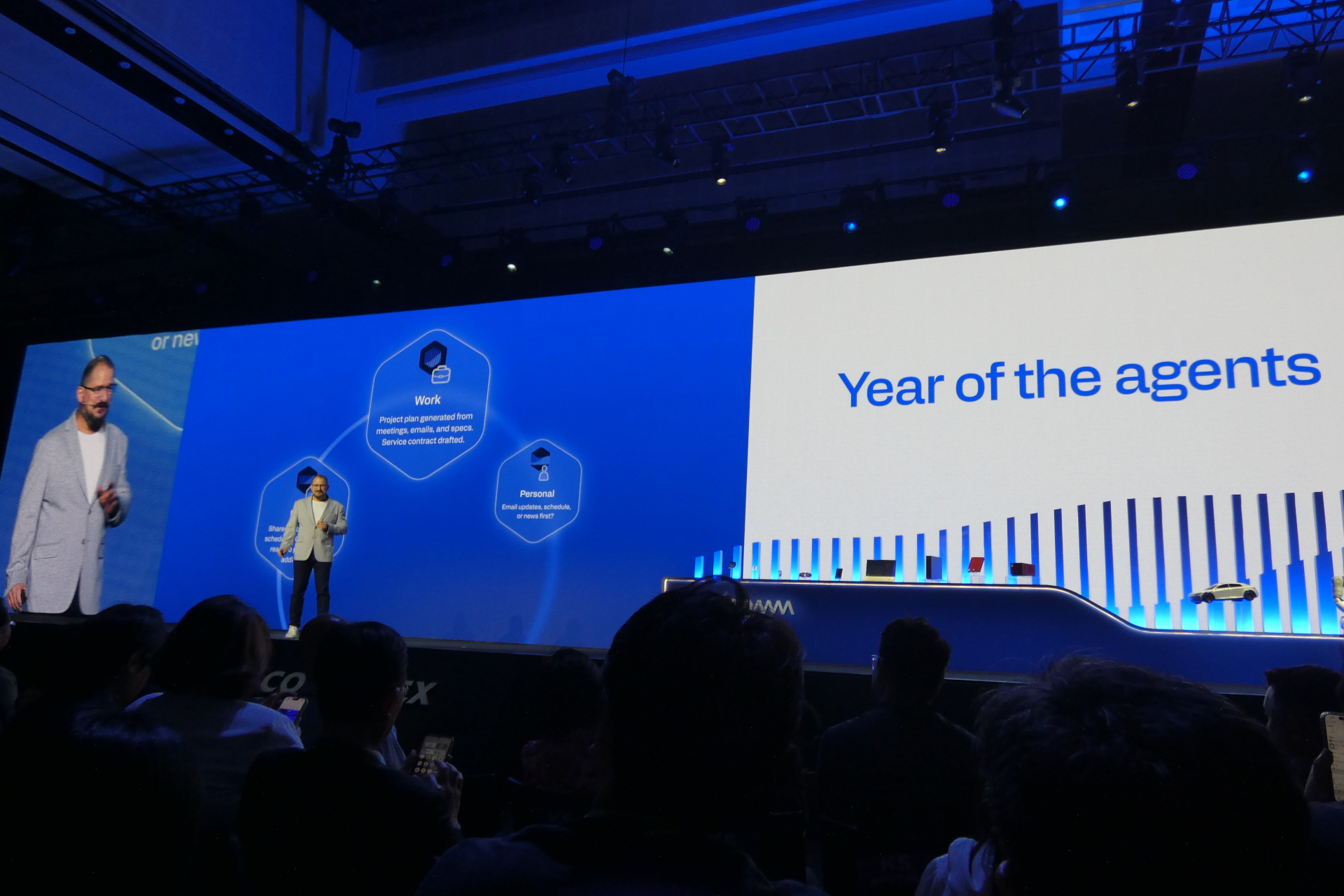 「2026年はエージェントの年（Year of Agents）となる」と語るアモン氏