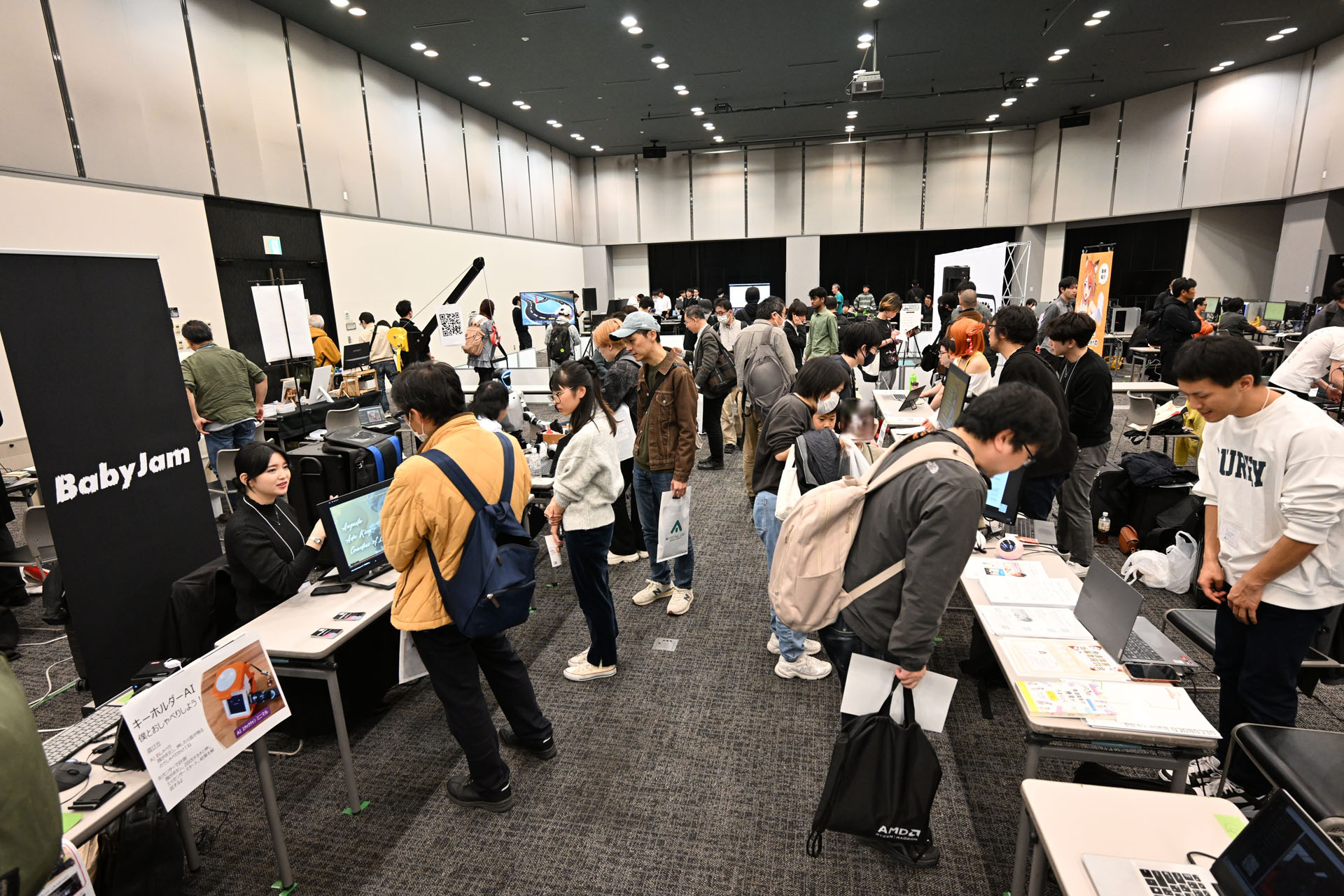 前回の「AIクリエイターズマーケット」の模様