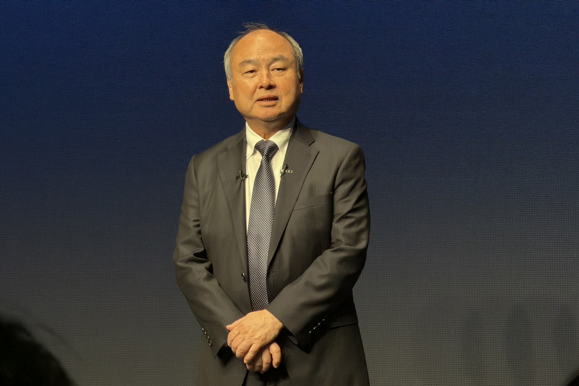 孫正義氏
