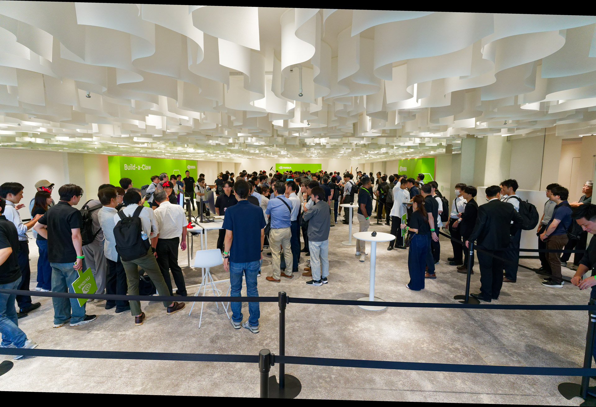 AIエージェントに触れられるハンズオン会場の様子