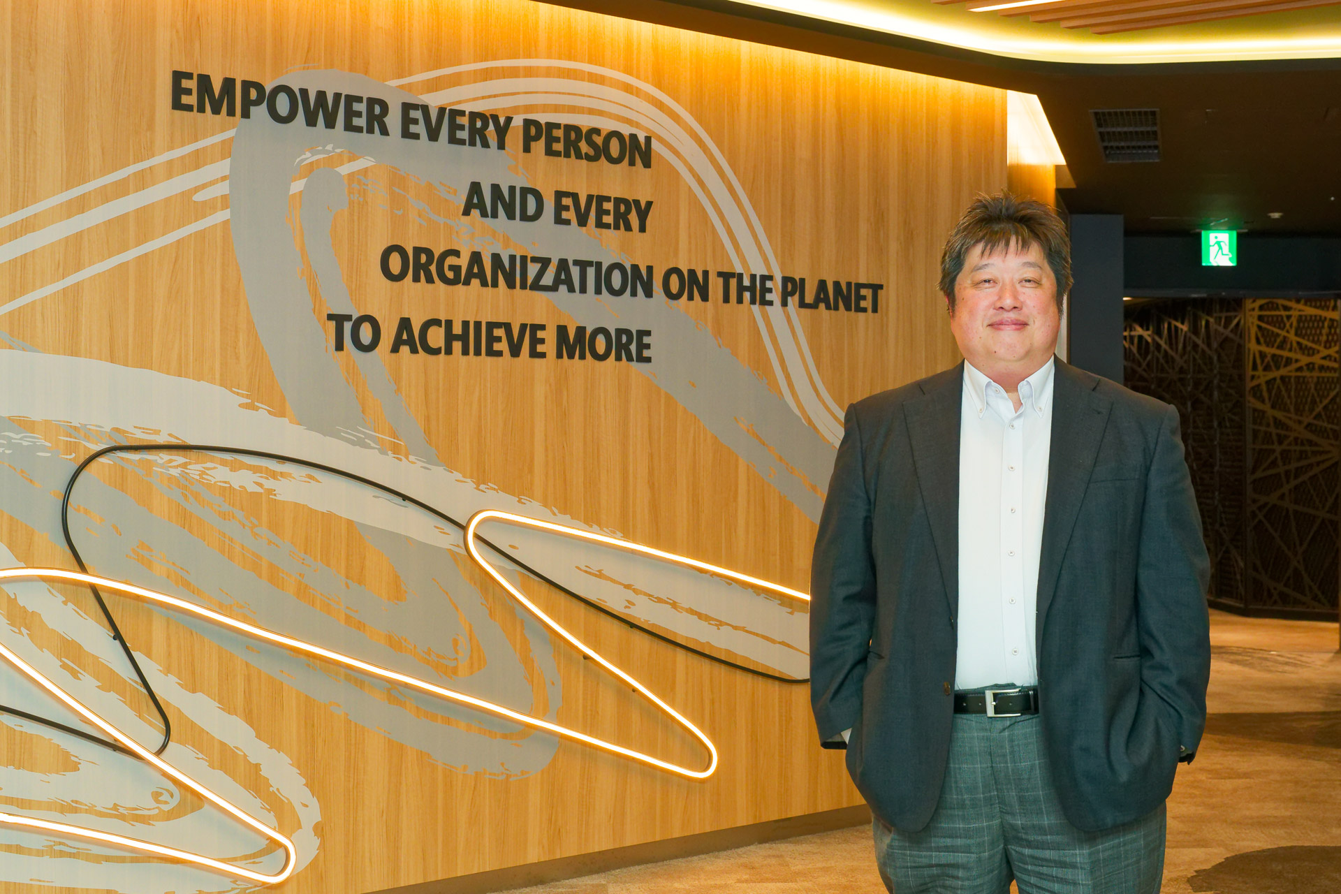 日本マイクロソフト 執行役員 常務 クラウド＆AIソリューション事業本部長 岡嵜禎氏