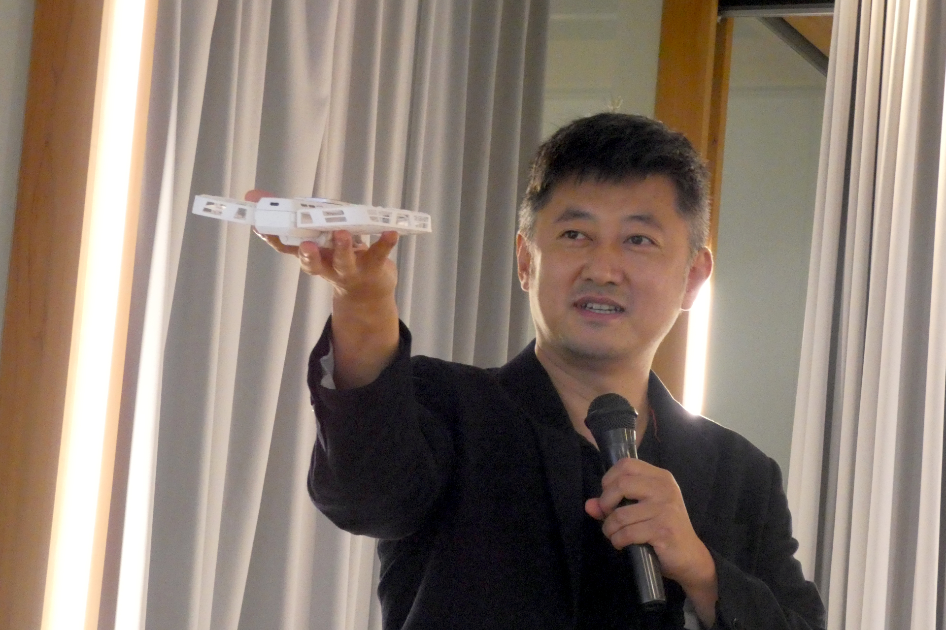 ZERO ZERO ROBOTICS 創業者兼CEOのMQ Wang氏