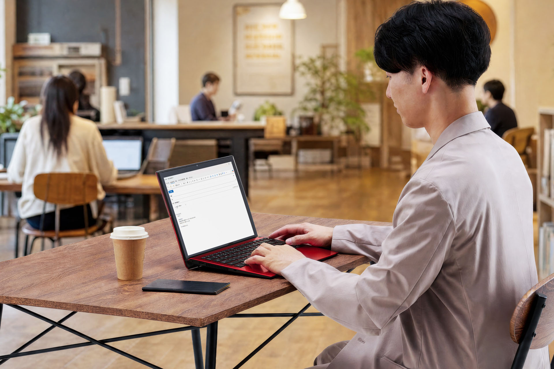 ノートPCモード、タブレットモード、ビューモードと自在にスタイルを切り替えることが可能