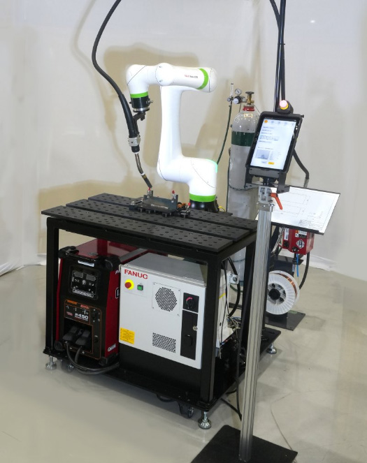 AI溶接エージェントの実演システム