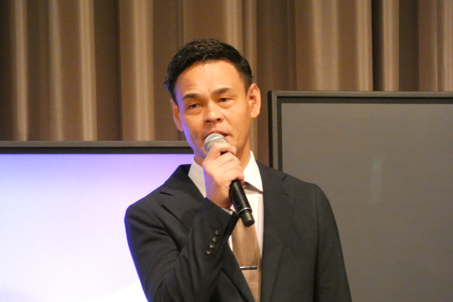 社長執行役員 兼 CDX事業本部長の曽山秀二氏