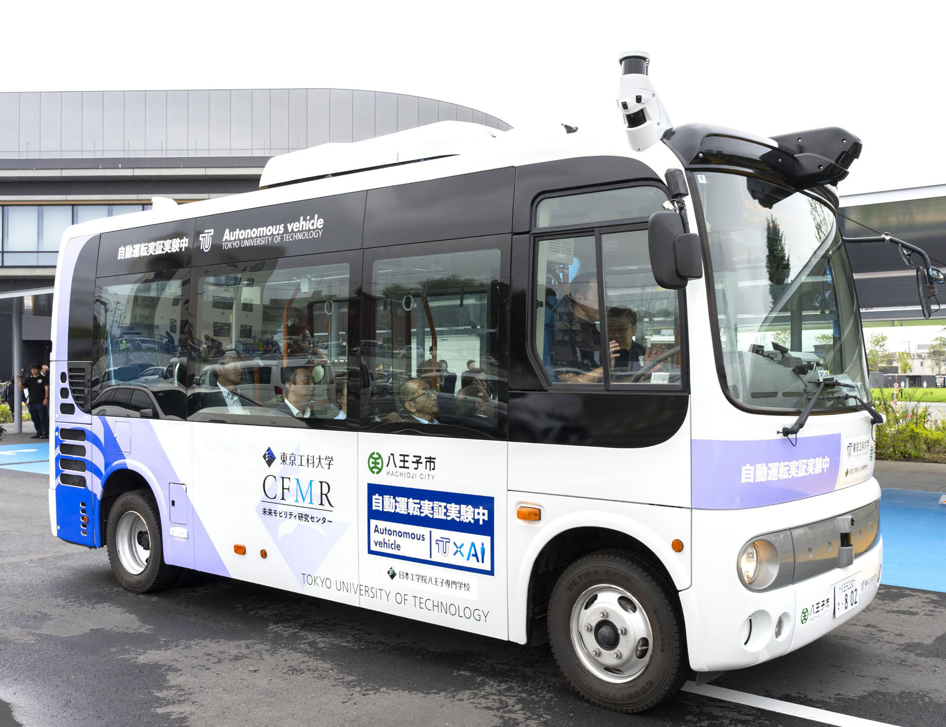 自動運転バス実証運行の様子