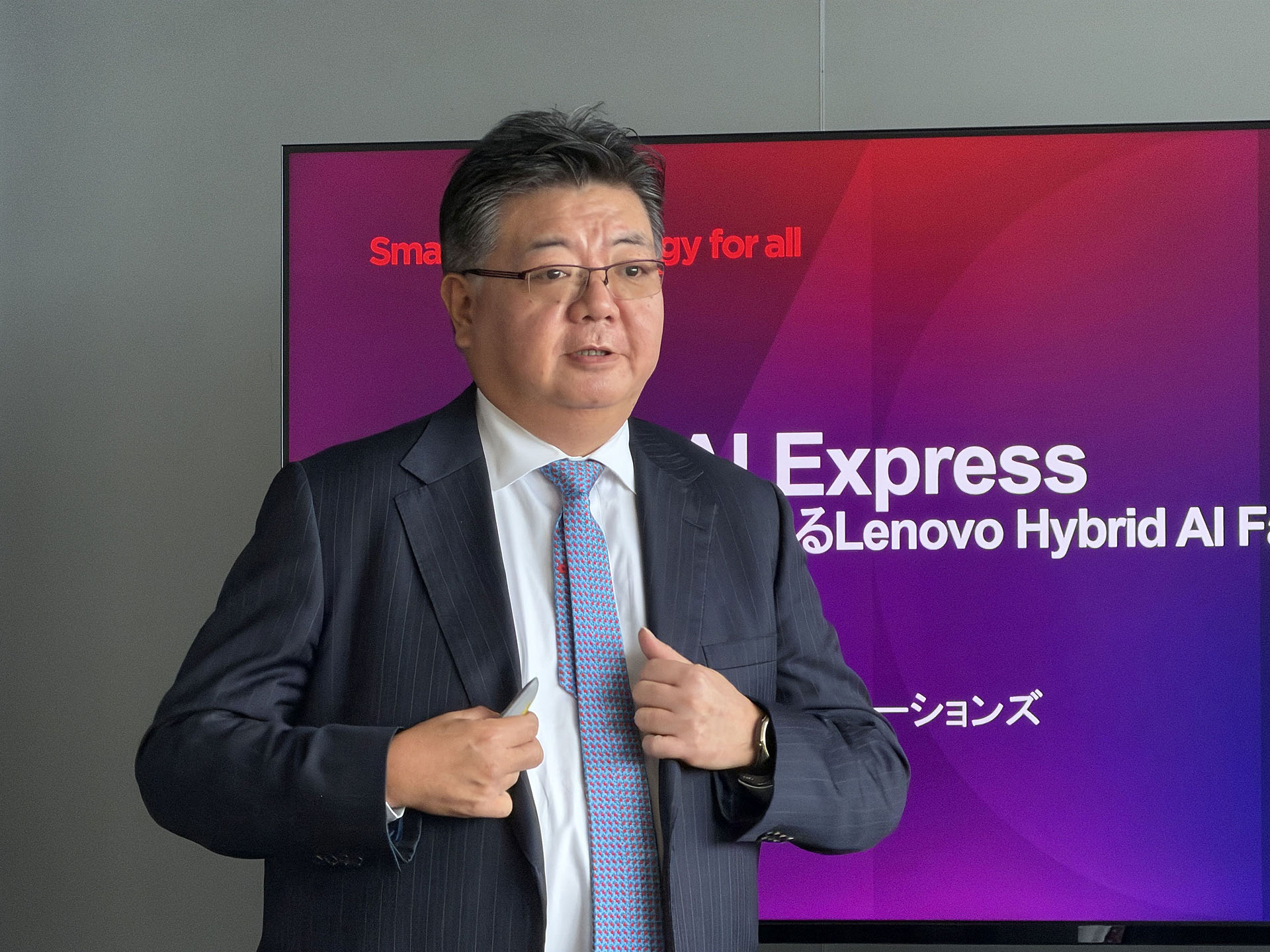 発表会で挨拶したレノボ・エンタープライズ・ソリューションズ合同会社 張 磊代表取締役社長