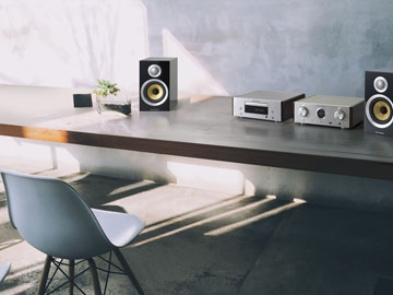 マランツ、HD-AMP1とマッチする6万円の小型CDプレーヤー。高音質