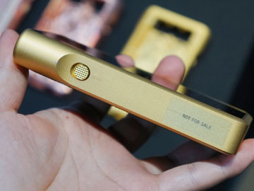 銅製で4.4mmバランス、DSDネイティブ再生で30万円の「WM1Z」など、最