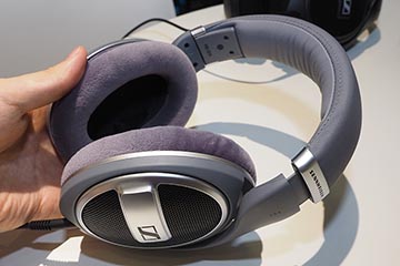 ゼンハイザー　ヘッドフォン ゼンハイザー、ヘッドフォン「HD 599」やBluetooth+NCの「PXC550