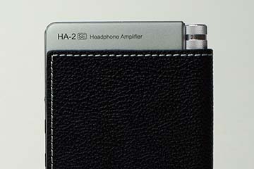 OPPO、DAC・アンプを一新したポータブルアンプ「HA-2SE
