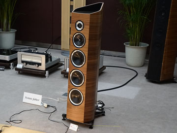 Focal フォーカル高級スピーカー ELACから860万円の超弩級スピーカー。FOCALは58万円のヘッドフォン