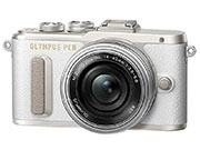 動画セルフィーモード採用の一眼「PEN E-PL8」。下開き液晶でタッチ