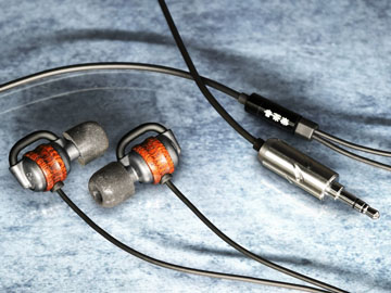 音茶楽、音速が早い欅材を使った限定イヤフォン「Flat4-欅Plus/緋欅