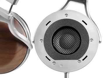 デノンヘッドフォン50周年記念フラッグシップモデル「AH-D7200