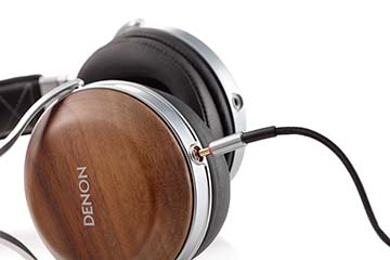 美品☆DENON デノン AH-D7200 EM ヘッドホン 50周年記念モデル デノンヘッドフォン50周年記念フラッグシップモデル「AH-D7200」。実売