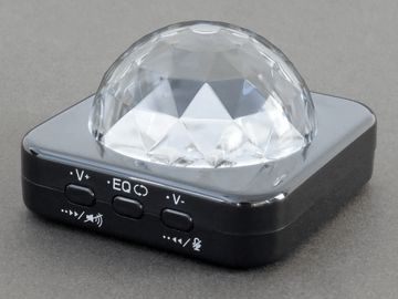 自宅がクラブに ミラーボール風ledライト搭載のusb Dac 999円 Av Watch