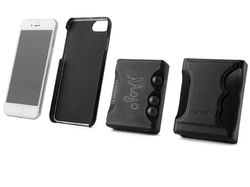 iPhoneやAK70の背面に、CHORDのMojoをマグネットで固定できる