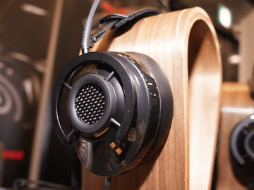 AudioQuestのヘッドフォンが進化、密閉型「NightOwl Carbon」、改良型