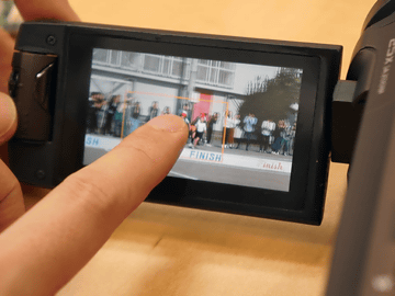 4KからフルHD切出し範囲を指で指定、“あとから補正”強化のパナソニック