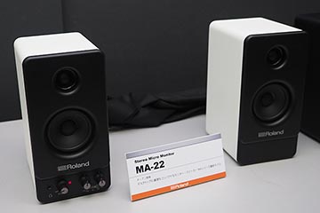 スマホ撮影用ミキサーや、遊べるキーボードがローランドから。音楽制作