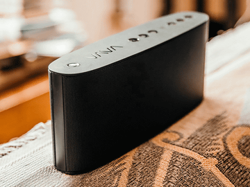 左右完全分離で9,999円のBluetoothイヤフォンなど、VAVAの第1弾製品がe