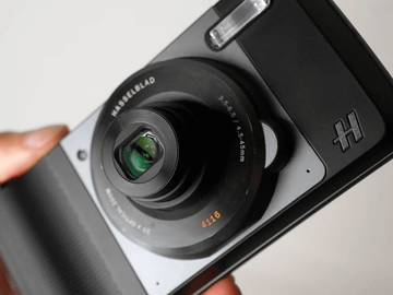 小寺信良の週刊 Electric Zooma!】デジカメやプロジェクタをスマホに