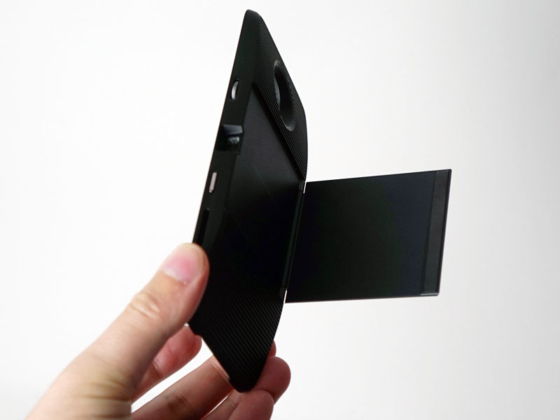 スタンドで投影角を変えられる