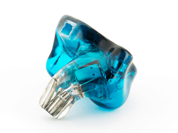 Unique Melody、「MAVERICK II」のカスタム版。5ドライバの