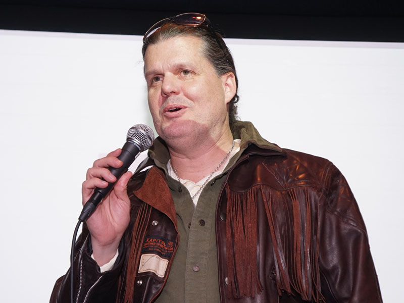 フェンダーミュージックのEdward Cole社長