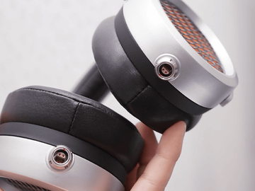 革新的な静電型ヘッドフォン、SONOMA Acousticsの「Model One」を体験