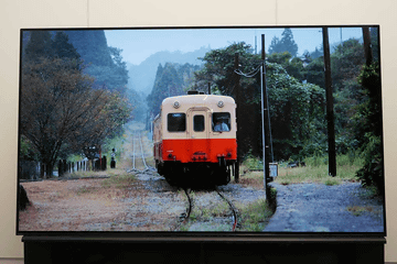 レビュー】画面が鳴り、黒が沈む。ソニー4K有機ELテレビ「BRAVIA A1