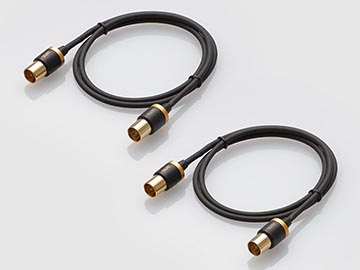 フローリングで目立たないTVアンテナケーブル。4K/8K放送対応 - AV Watch