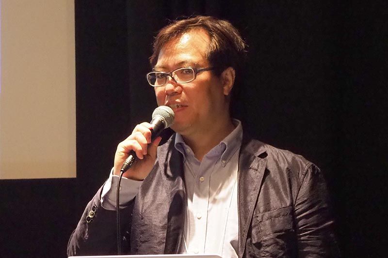 アドビシステムズの古田正剛マーケティングマネージャーがPremiere Proの新機能をデモ