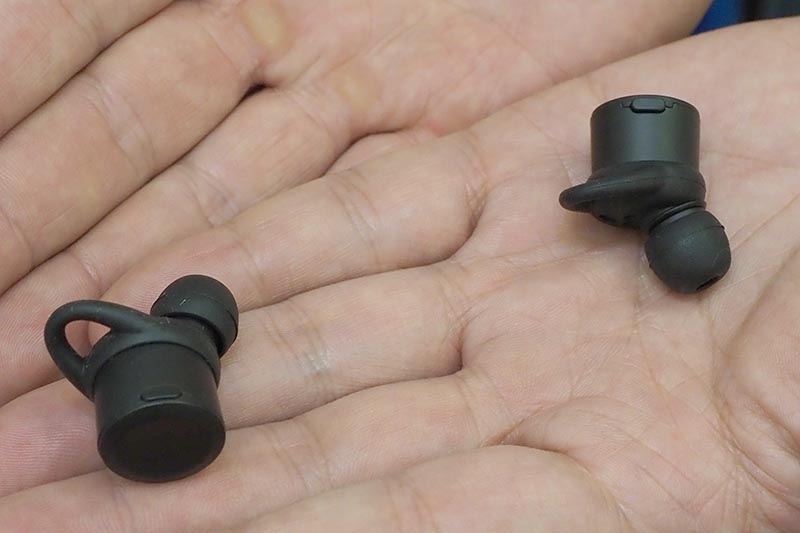 1万円以内という完全ワイヤレスイヤフォンも発売予定
