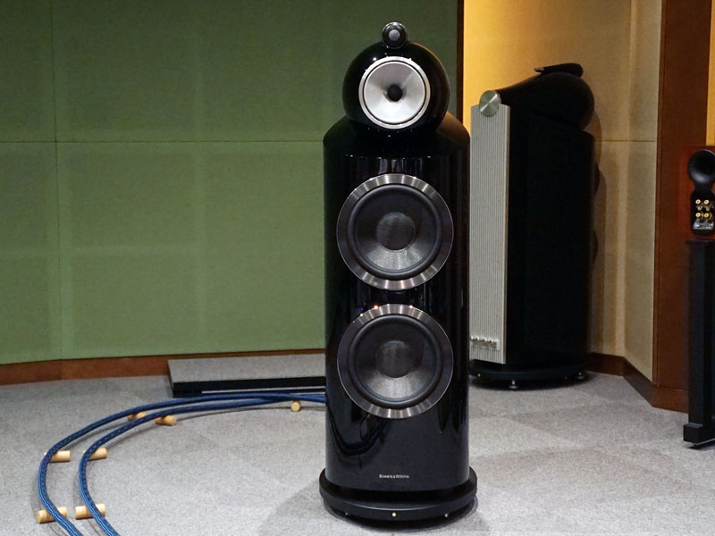 800 D3