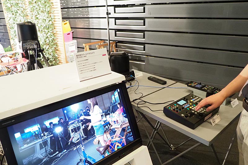 旋回型カメラ「BRC-X1000/X800」はVer.2.0アップデート予定で、4KやHDの24p撮影に対応