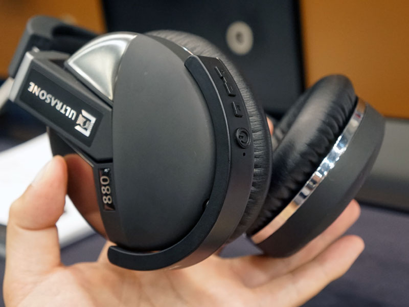 「Performance」シリーズをワイヤレス化するBluetoothアダプタ「SIRIUS」