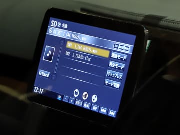 パナソニック、首振りできる9型大画面のハイレゾストラーダ「CN-F1XD パナソニック、首振りできる9型大画面のハイレゾストラーダ「CN-F1XD