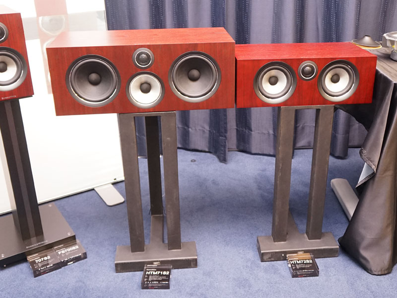 左から「HTM71 S2」、「HTM72 S2」