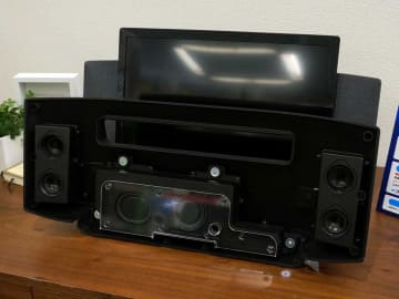 極上重低音”を目指した19型プライベート・ビエラ「19Z1」 - AV Watch
