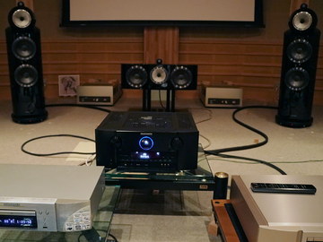 マランツ、Auro-3D対応の11ch AVアンプ「SR8012」。SHARCプロセッサ4基