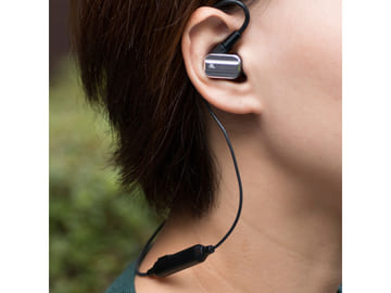 AR、4.4mmやBluetoothケーブルまで付属するハイレゾイヤフォン。19,800