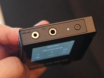 53時間再生の薄型ハイレゾプレーヤー「PLENUE J」、4.4mmバランス出力