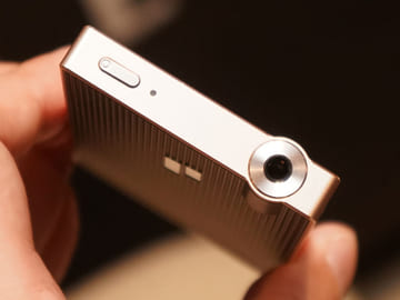 53時間再生の薄型ハイレゾプレーヤー「PLENUE J」、4.4mmバランス出力