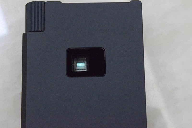 Nutube搭載の「NT-1」