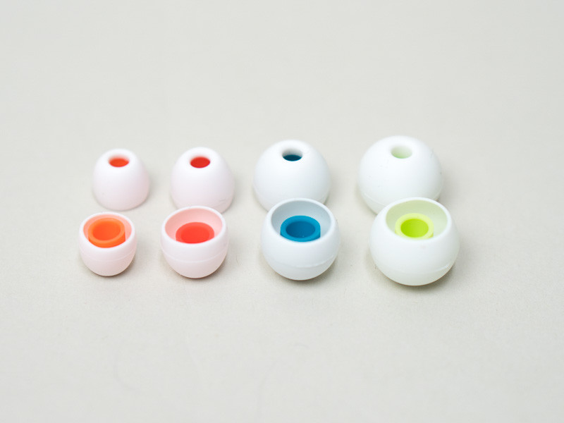 付属のイヤーピース。サイズはXSも付属する