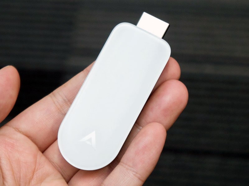 こちらが「Air Stick 4K」