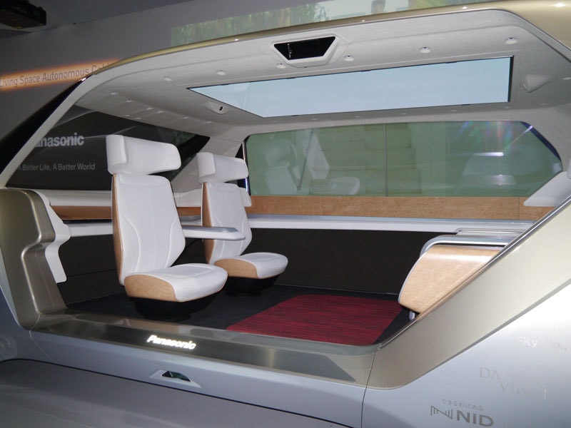 メインブースでは車載関連の展示が相次いだ